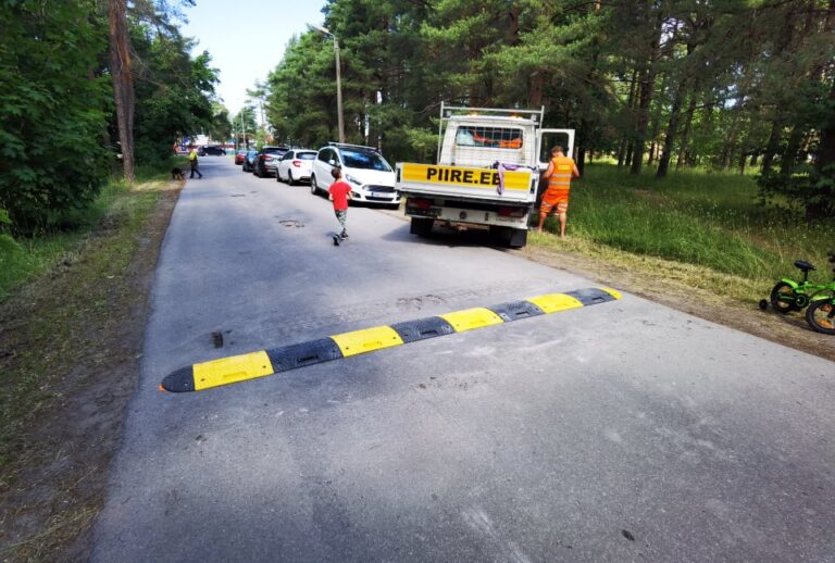 Mustamäe linnaosa liikluskünniste hange