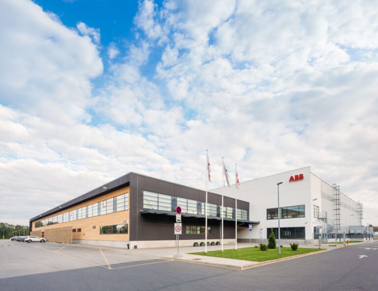 ABB uue peamaja põrkepiirded, Jüri, Rae