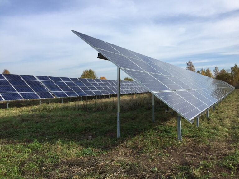 Linnufarmi Päikeseelektrijaam, Lääne-Viru maakond, Vinni vald