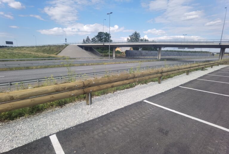 Tee 2 Tallinn-Tartu mnt km 37,05-38,0 Kuivajõe liiklussõlme bussipeatuse ja parklad