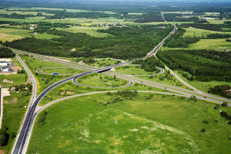 Kanama liiklussõlme amortiseerunud piirete vahetus ja mahasõitude rajamine