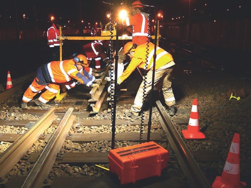 NightSearcher tööala valgustid