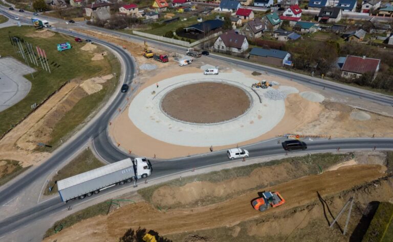 T5 Pärnu–Rakvere–Sõmeru km 171,35-172,25 Moonaküla ringristmiku ehitus