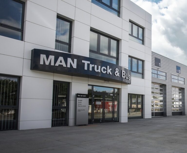 MAN veoautokeskuse turvapiirded