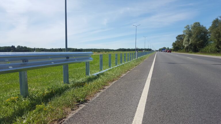 Maanteeamet “Harju- ja Raplamaa põrkepiirete hange 2016”