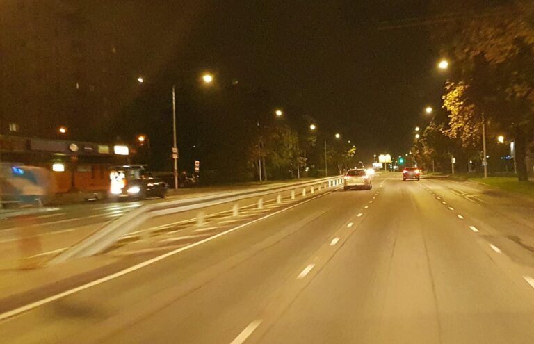 Tallinn, Paldiski mnt ja Pirni tn ristumise ületuskoha kahepoolne põrkepiire