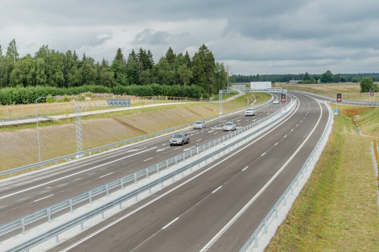 Tallinna–Tartu maantee uus 4 realine Kose–Võõbu 23-kilomeetrine teelõik
