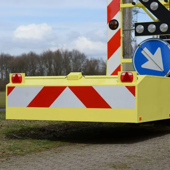 Tõkestussõiduk löögileevendiga teenus-rent (TMA auto)