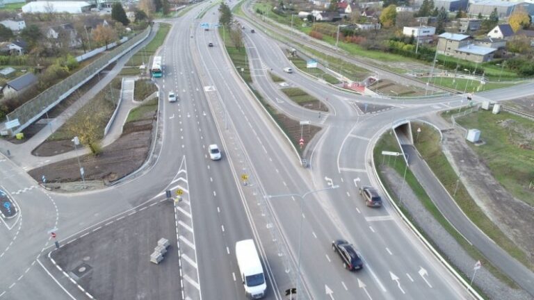 Tallinn–Pärnu–Ikla, Vana-Pääsküla–Topi lõigus, Veskitammi liiklussõlme ehitus