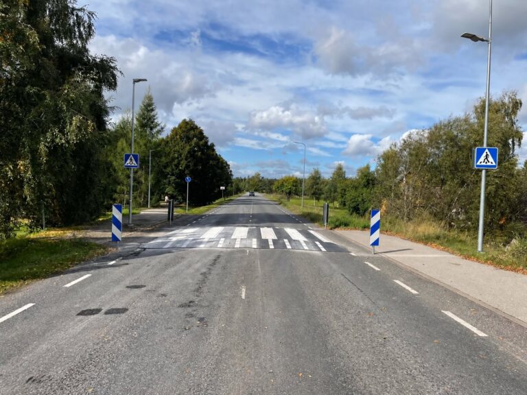Moodulsaarte, moodulkünniste ja liiklusmärkide paigaldus riigiteedel